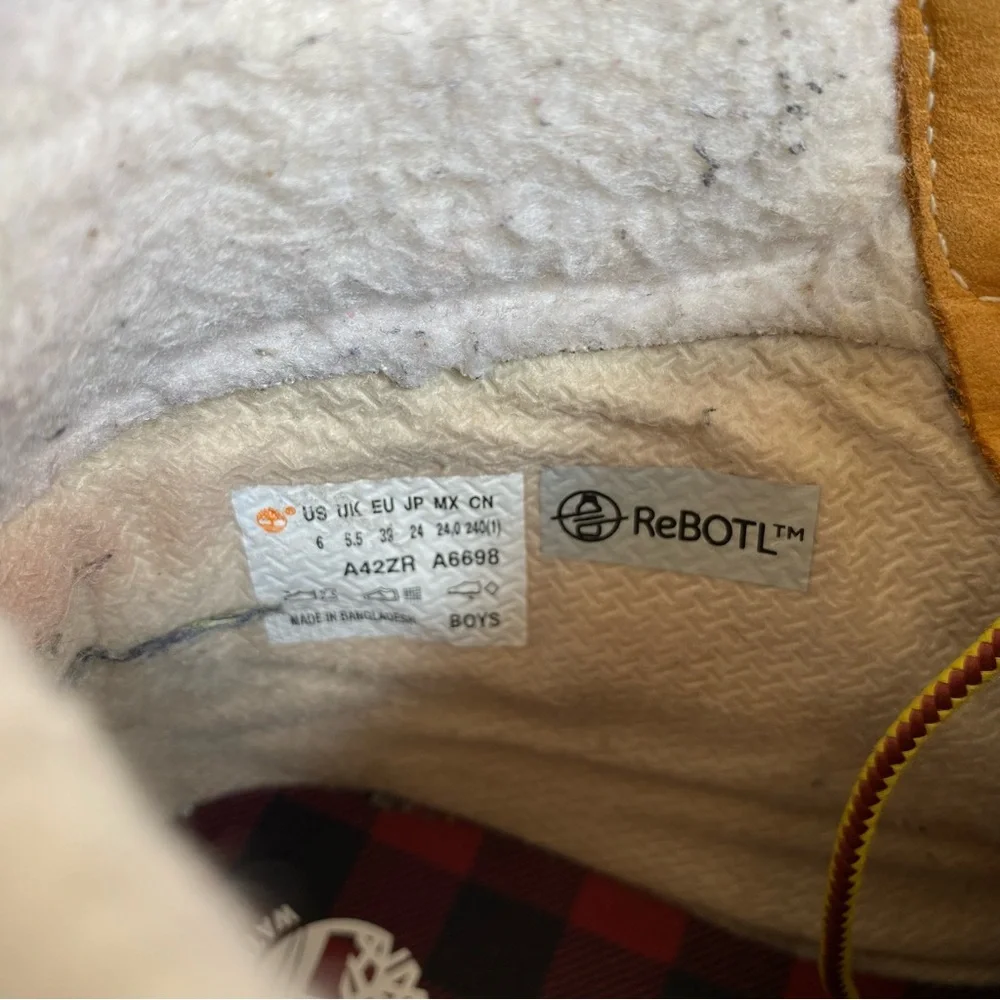 Timberland 6” Nubuck Wheat Shearling Faux Fur Classic Boots A42ZR A6698